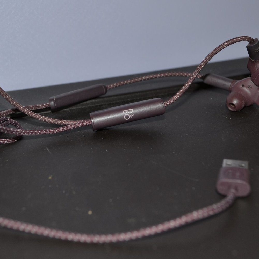 Bang & Olufsen BEO Beoplay H5 Wireless Bluetooth In-ear Headphones - Picture 4 of 4